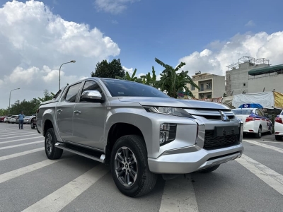 Cho thuê xe bán tải Mitsubishi Triton