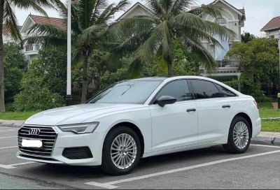 Địa chỉ cho thuê xe 4 chỗ hạng sang VIP Audi A6 tại Hà Nội