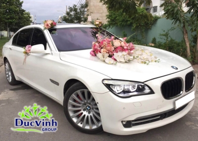 Cho thuê xe cưới BMW 730i màu trắng