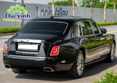 Cho thuê xe siêu sang Roll Royce đi gặp khách hàng