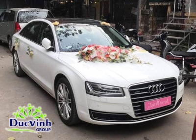 Cho thuê xe cưới Audi A8 màu trắng