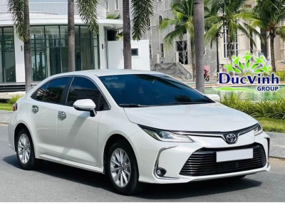 Cho thuê xe cưới Toyota Altis màu trắng