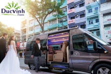 Nên thuê xe cưới 9 chỗ Transit Dcar ở đâu uy tín?