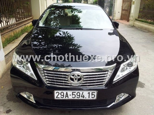 Cho thuê xe 4 chỗ VIP Toyota Camry 2.5G 2013